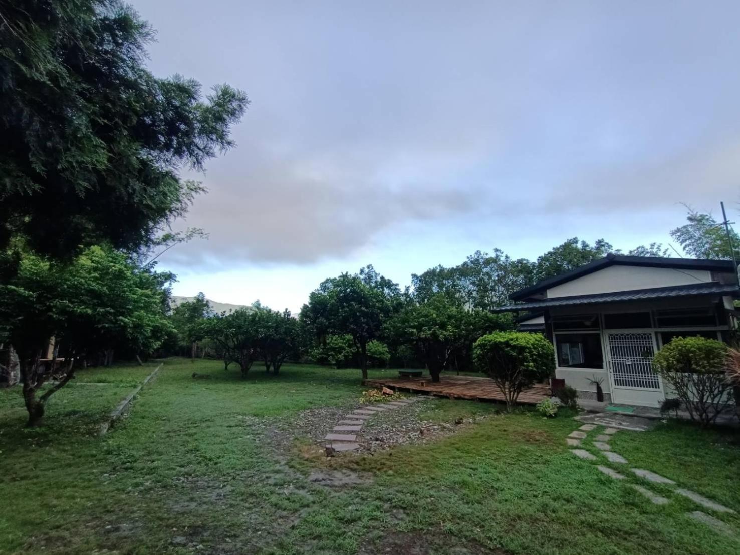 十畝田山莊會館 Hotel Chishang Eksteriør billede